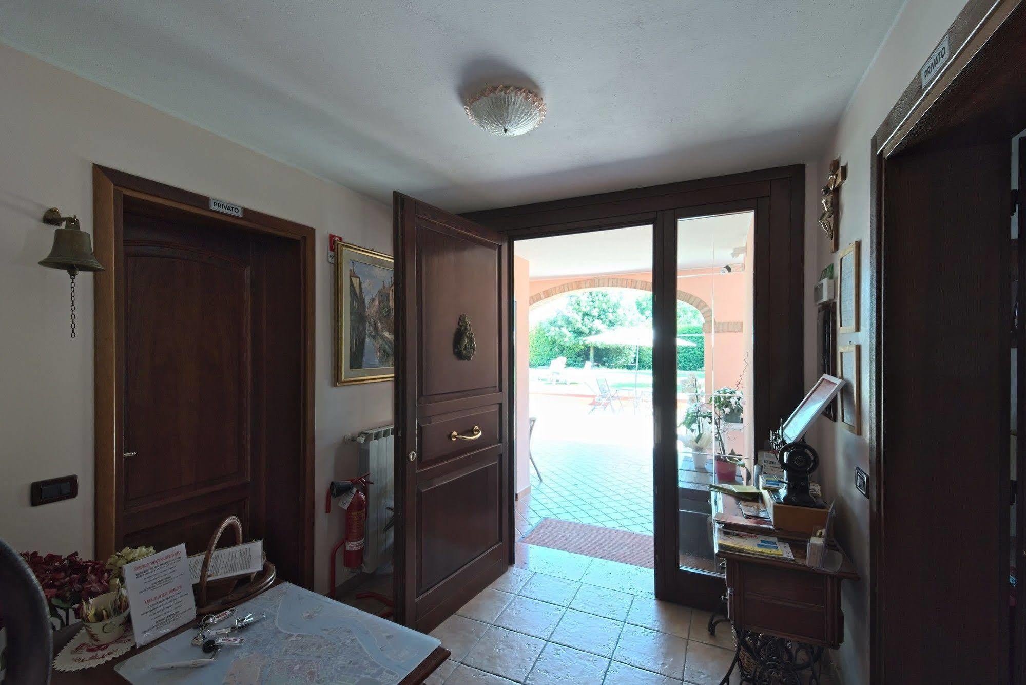 Villa Ai Tigli Venezia Guest House تيسّيرا المظهر الخارجي الصورة