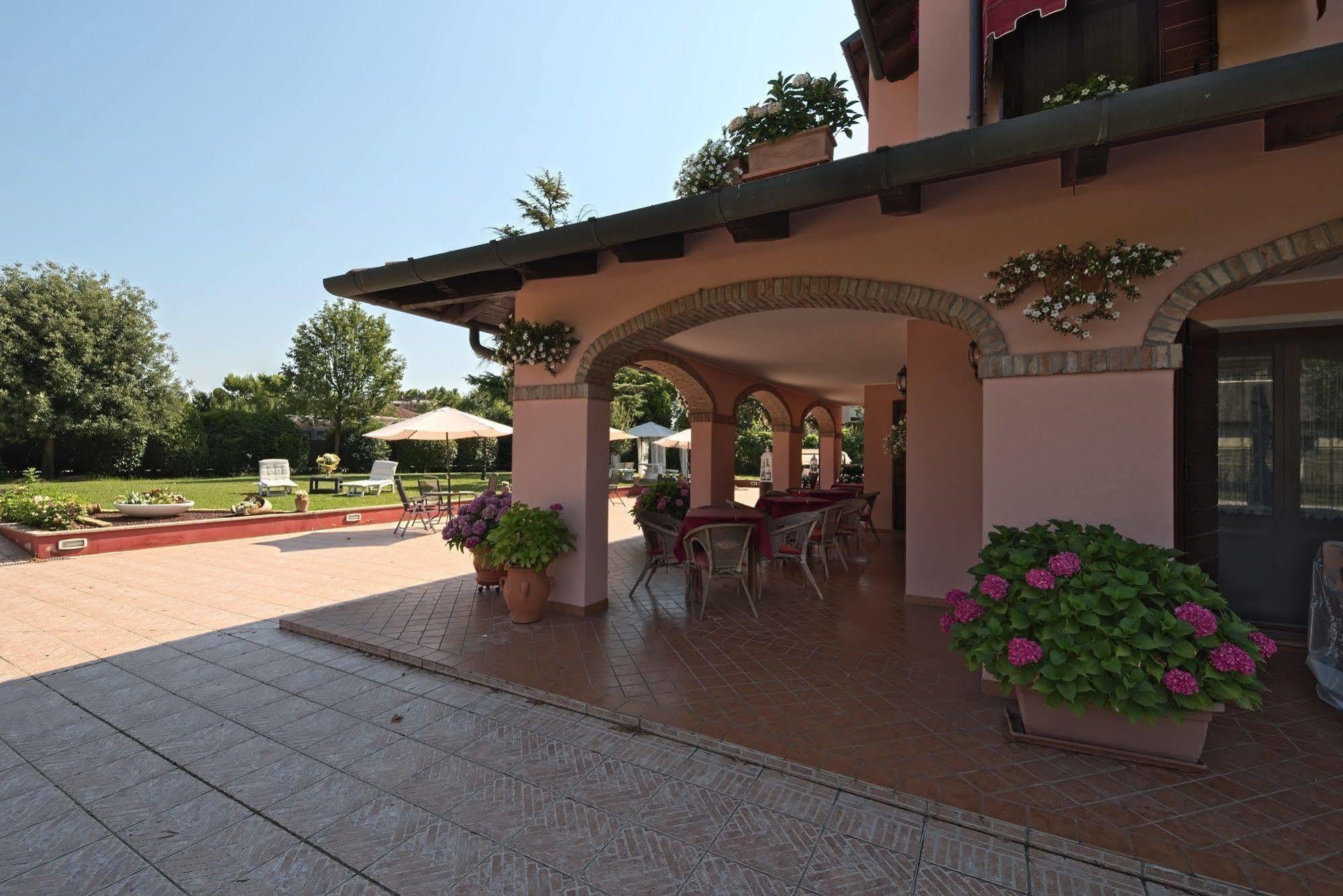 Villa Ai Tigli Venezia Guest House تيسّيرا المظهر الخارجي الصورة